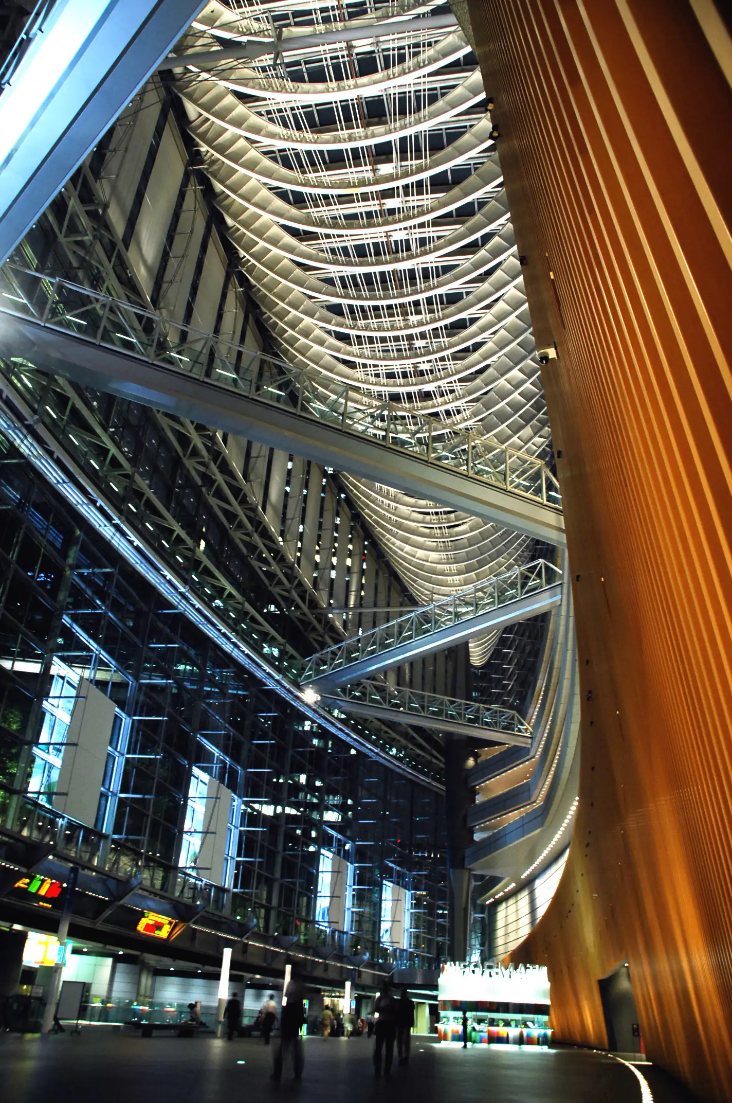 Tokyo International Forum Architecture